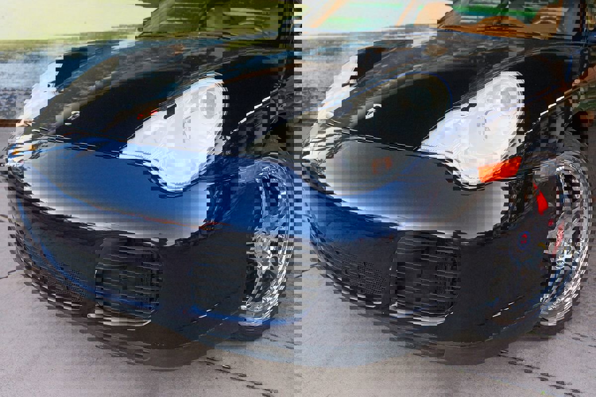 Used 2003 Porsche 911 Carrera 4S image 8