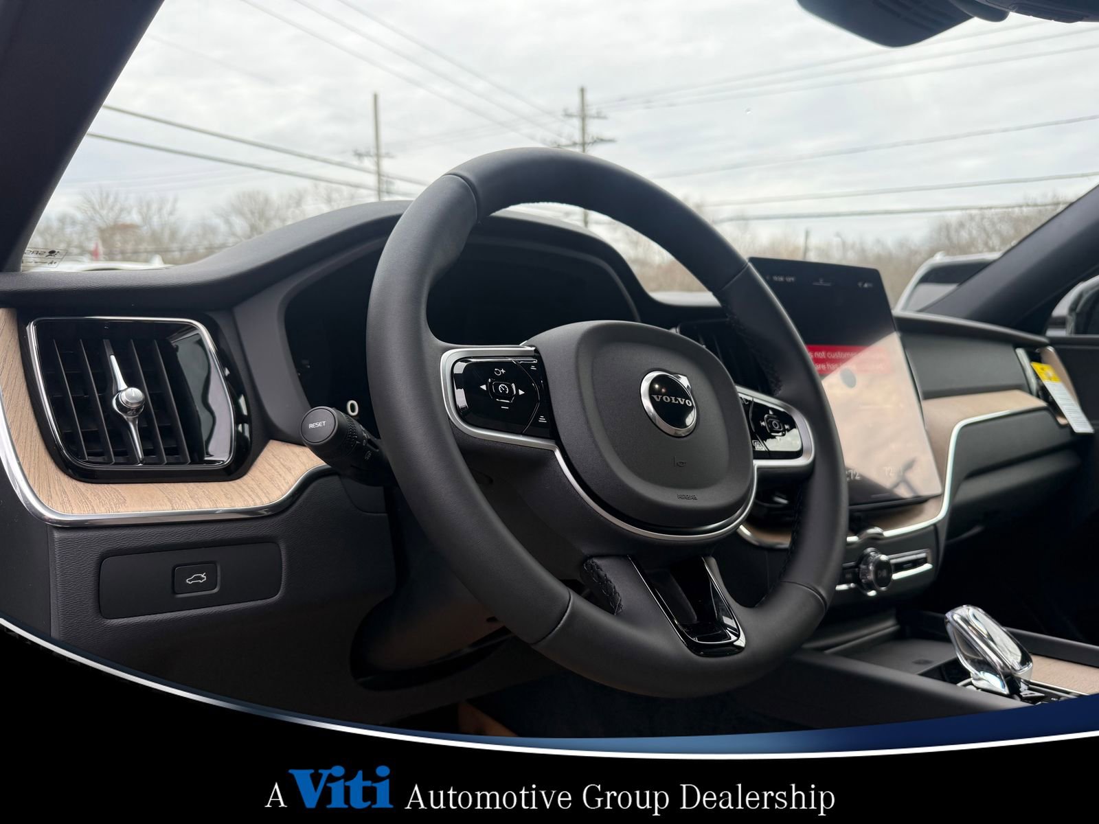Used 2026 Volvo XC60 B5 Plus w/ Protection Package Premier AWD/4WD image 12