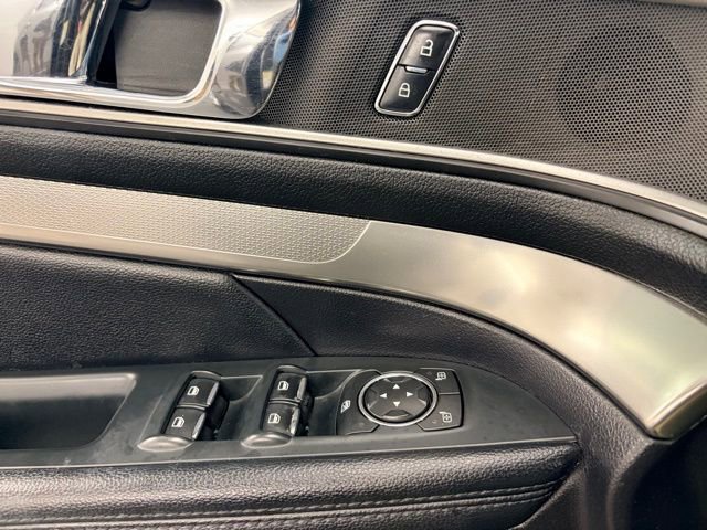 Used 2014 Ford Explorer XLT w/ Equipment Group 201A image 29