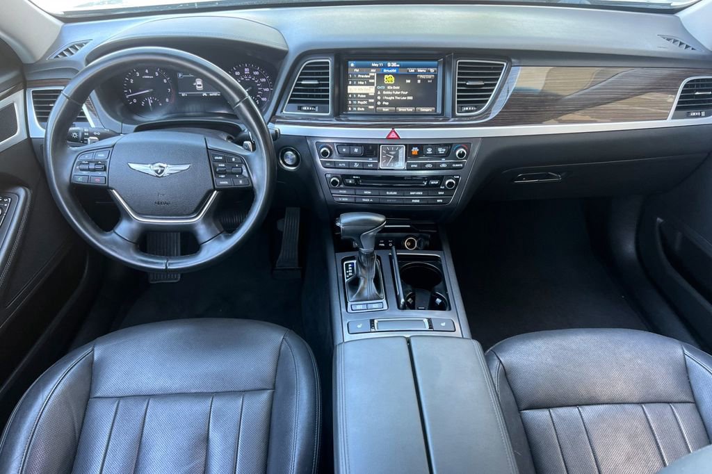 Used 2018 Genesis G80 3.8 RWD image 15