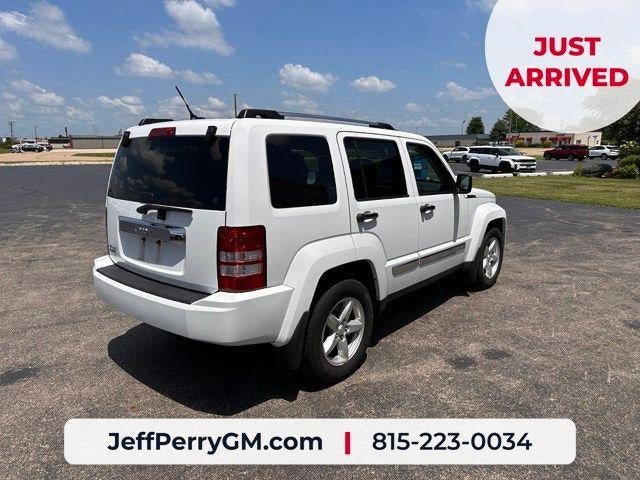 Used 2011 Jeep Liberty Limited AWD/4WD image 6