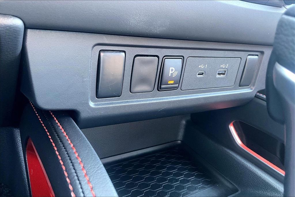 Used 2025 Nissan Frontier PRO-4X w/ Interior Protection Package image 31