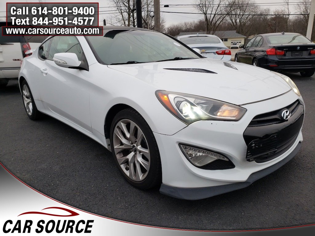 Used 2015 Hyundai Genesis 3.8 image 3