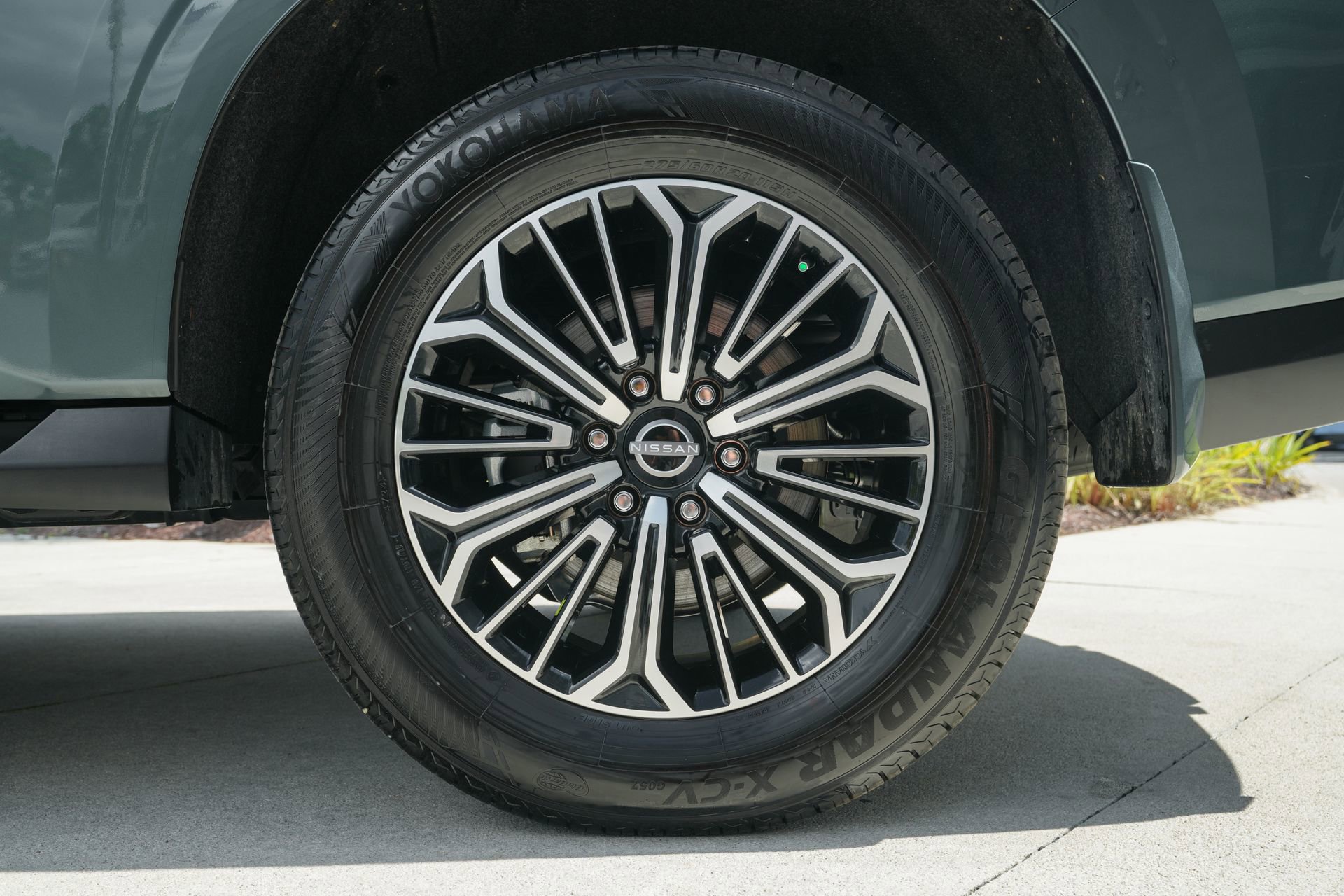 Used 2025 Nissan Armada Platinum image 29