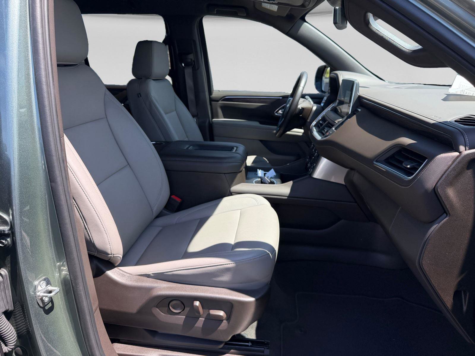 Used 2024 Chevrolet Tahoe LT image 11