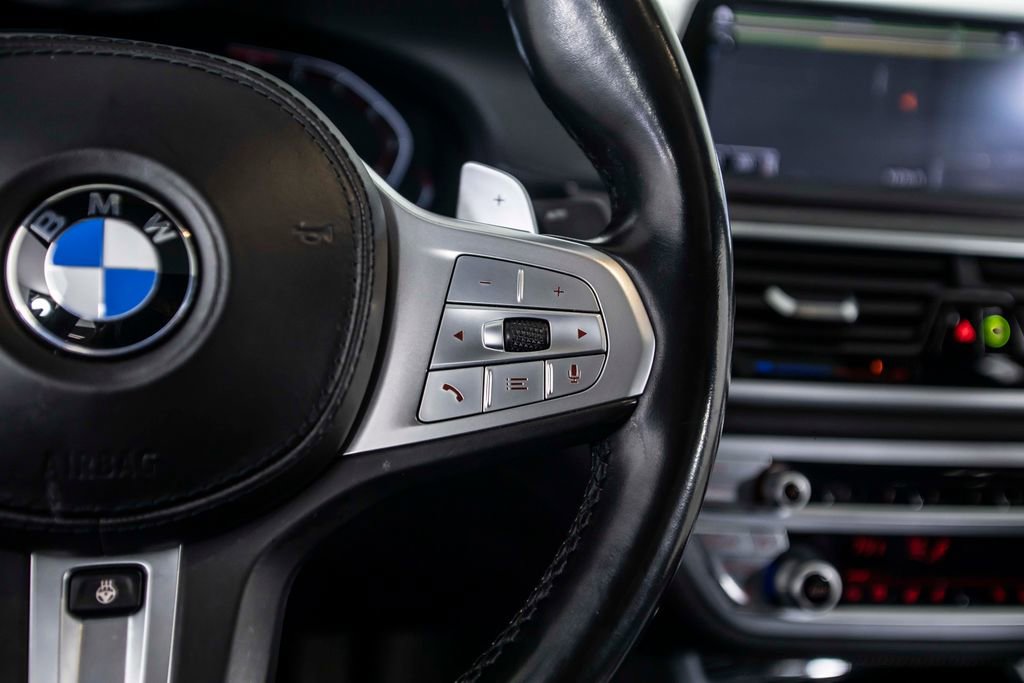 Used 2021 BMW 740i w/ M Sport Package RWD image 43