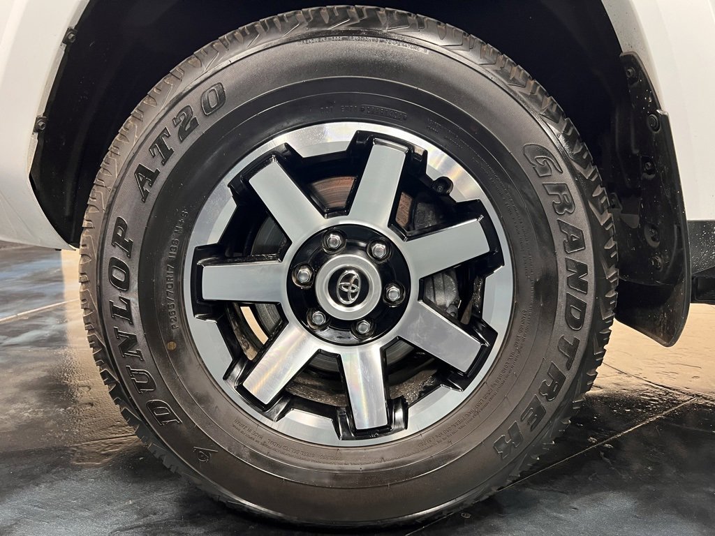 Used 2024 Toyota 4Runner TRD Off-Road image 24