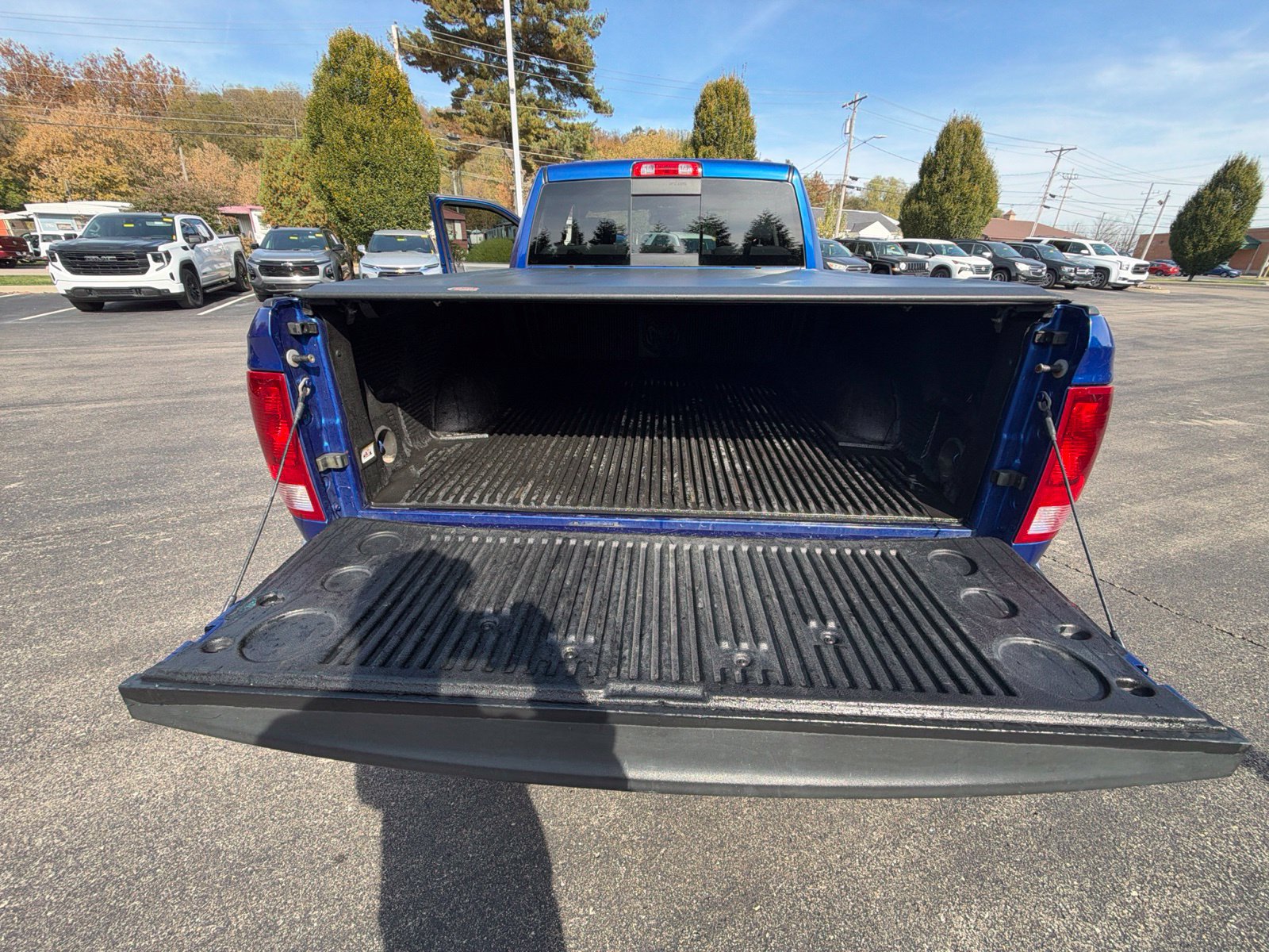 Used 2016 RAM 1500 Classic SLT AWD/4WD image 24