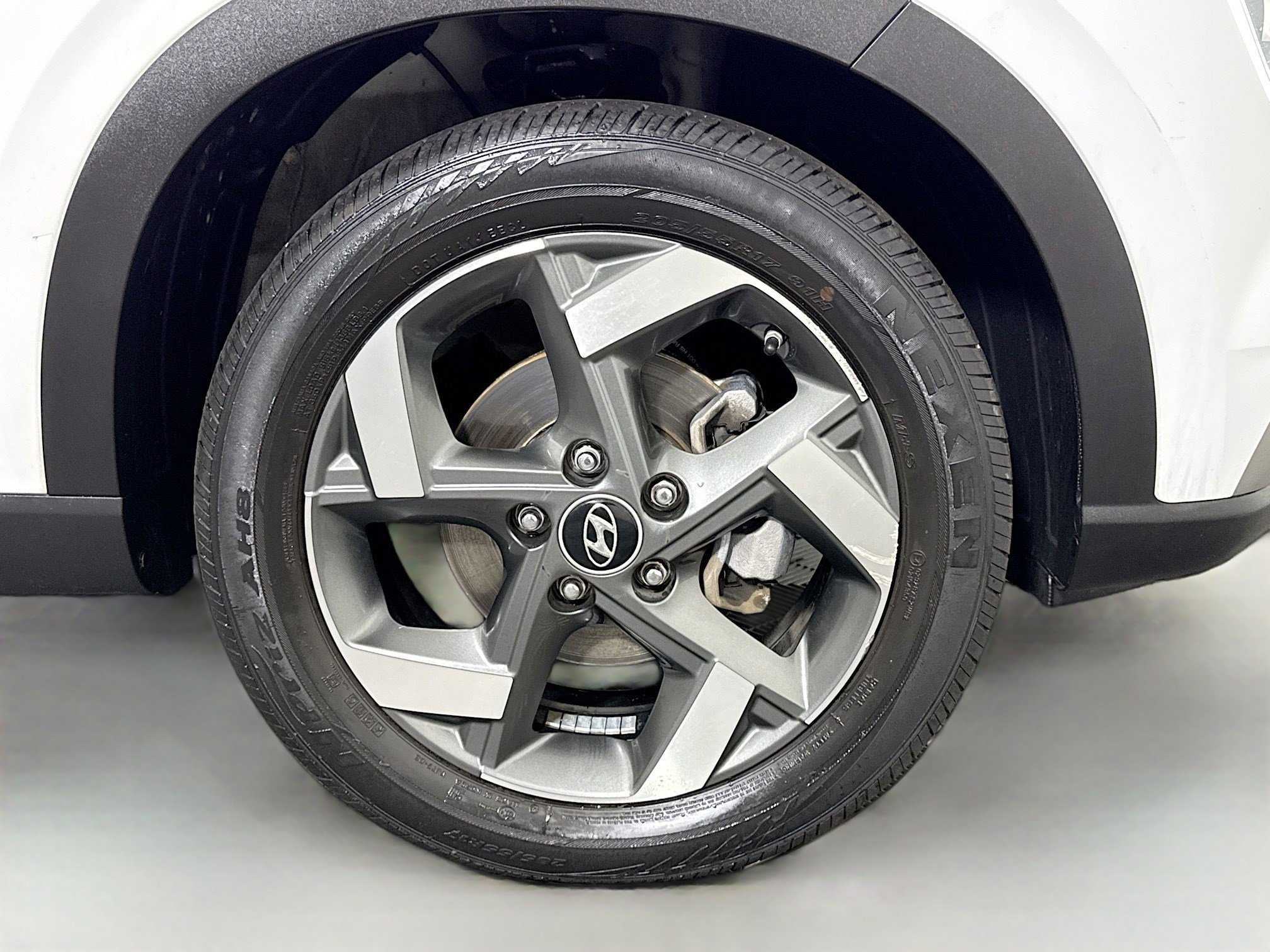 Used 2020 Hyundai Venue SEL w/ Convenience + Premium Package image 32