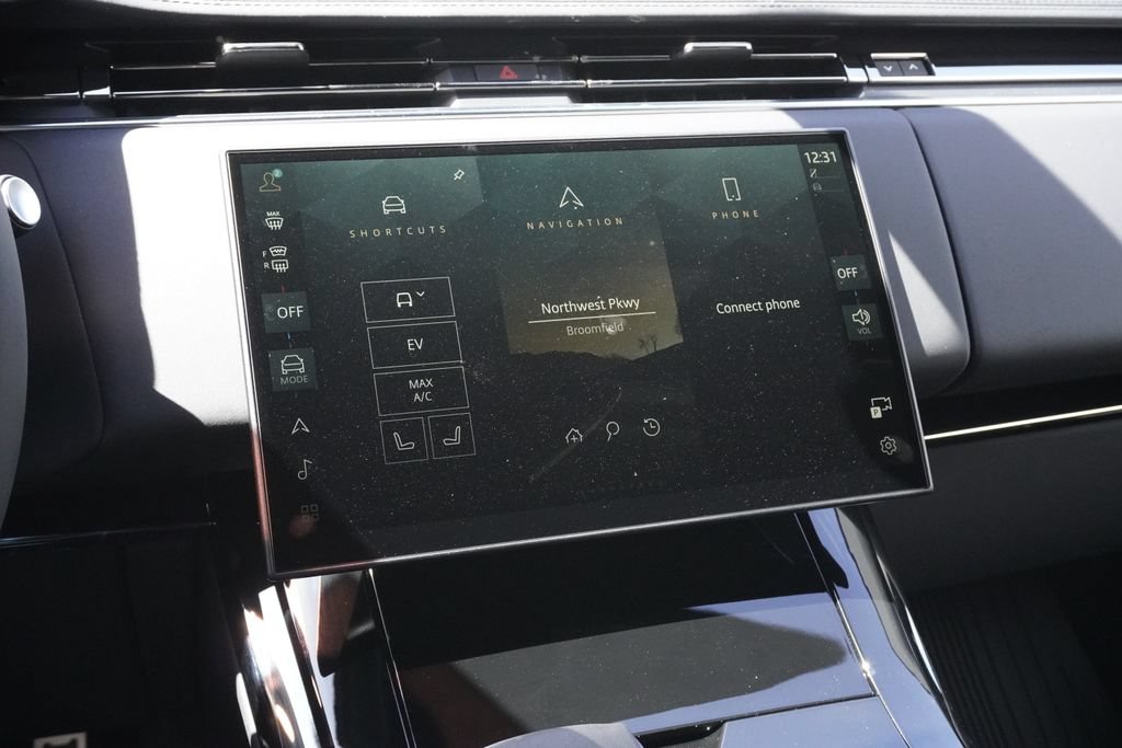 New 2026 Land Rover Range Rover Sport Dynamic SE AWD/4WD image 15