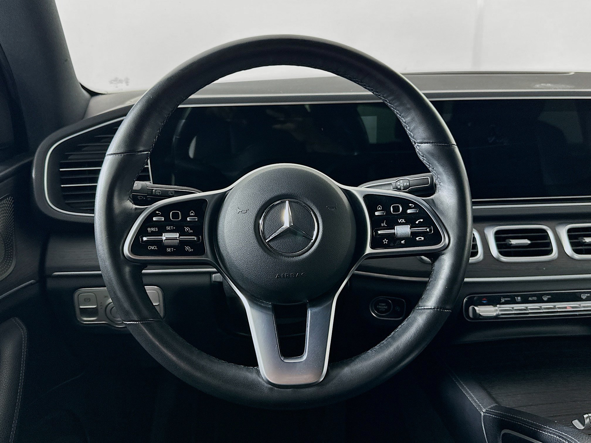 Used 2022 Mercedes-Benz GLE 350 4MATIC image 18