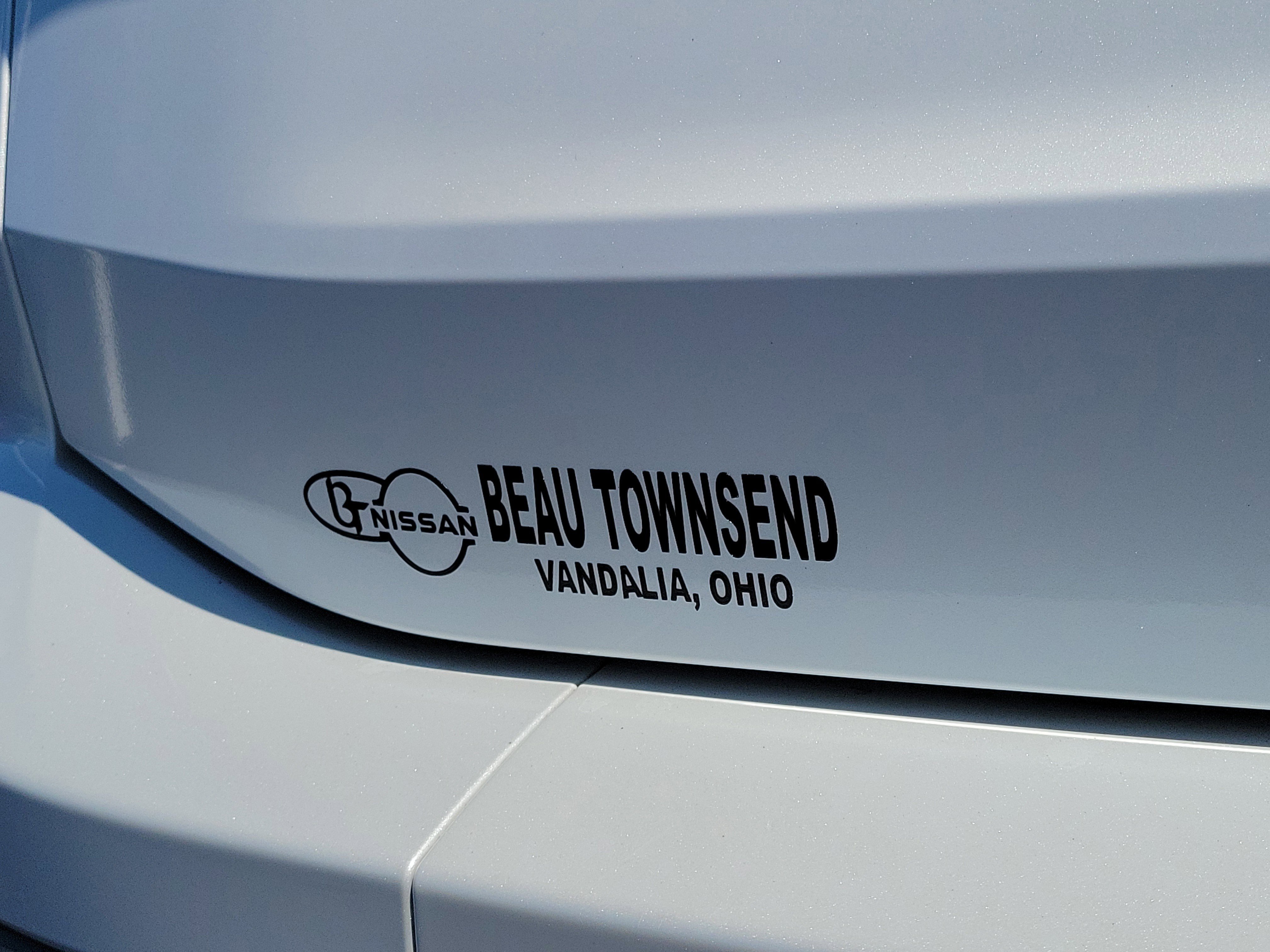 Used 2025 Nissan Rogue SV AWD/4WD image 6
