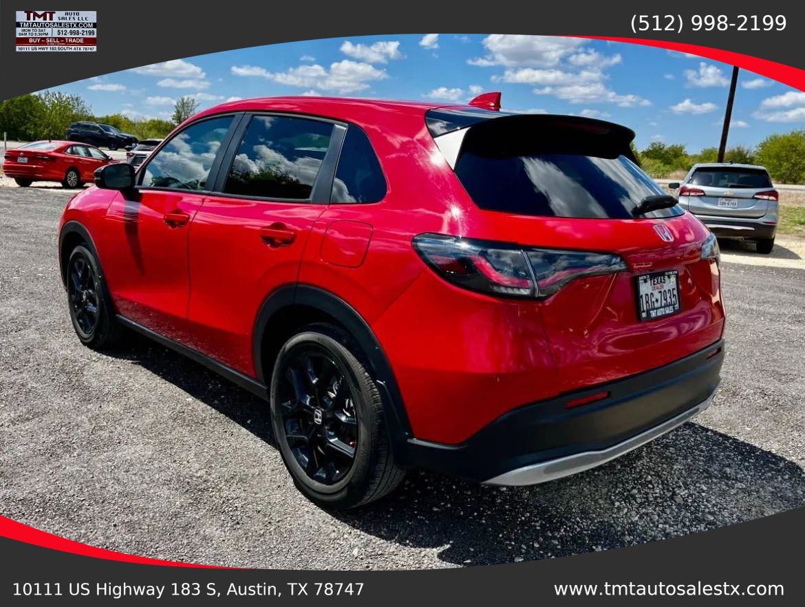 Used 2025 Honda HR-V Sport image 8