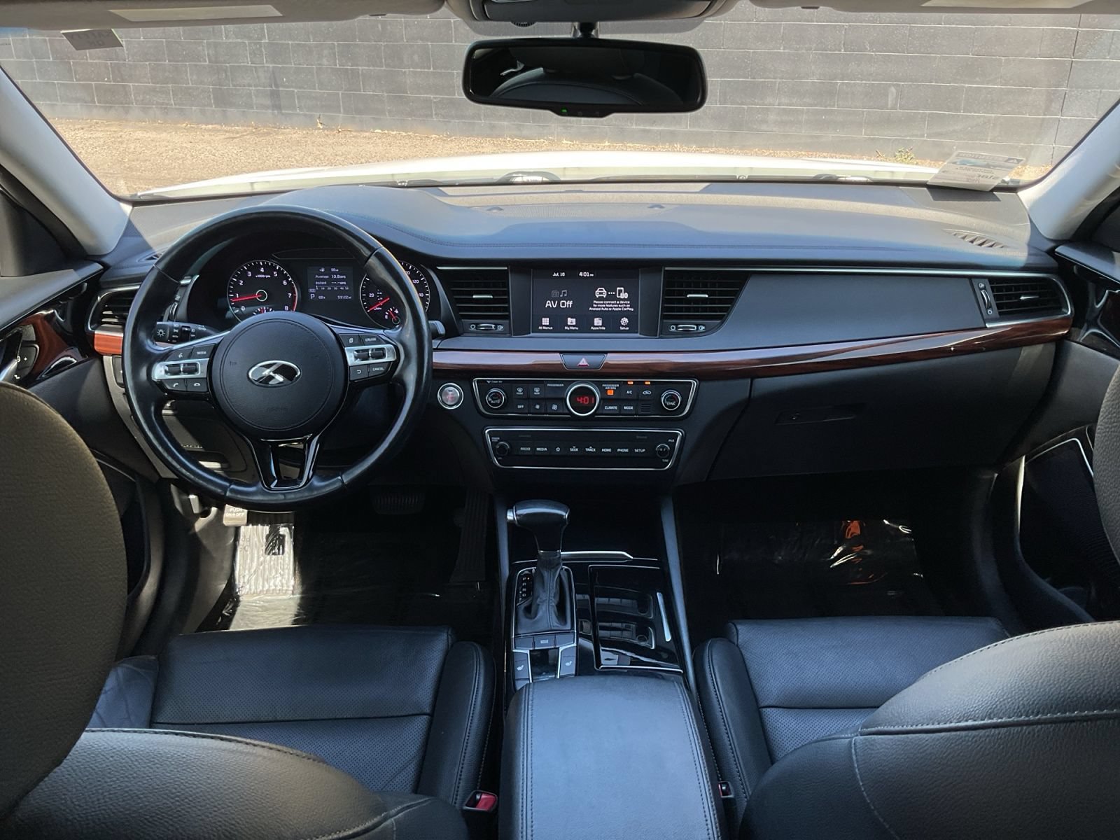 Used 2019 Kia Cadenza Premium FWD image 17