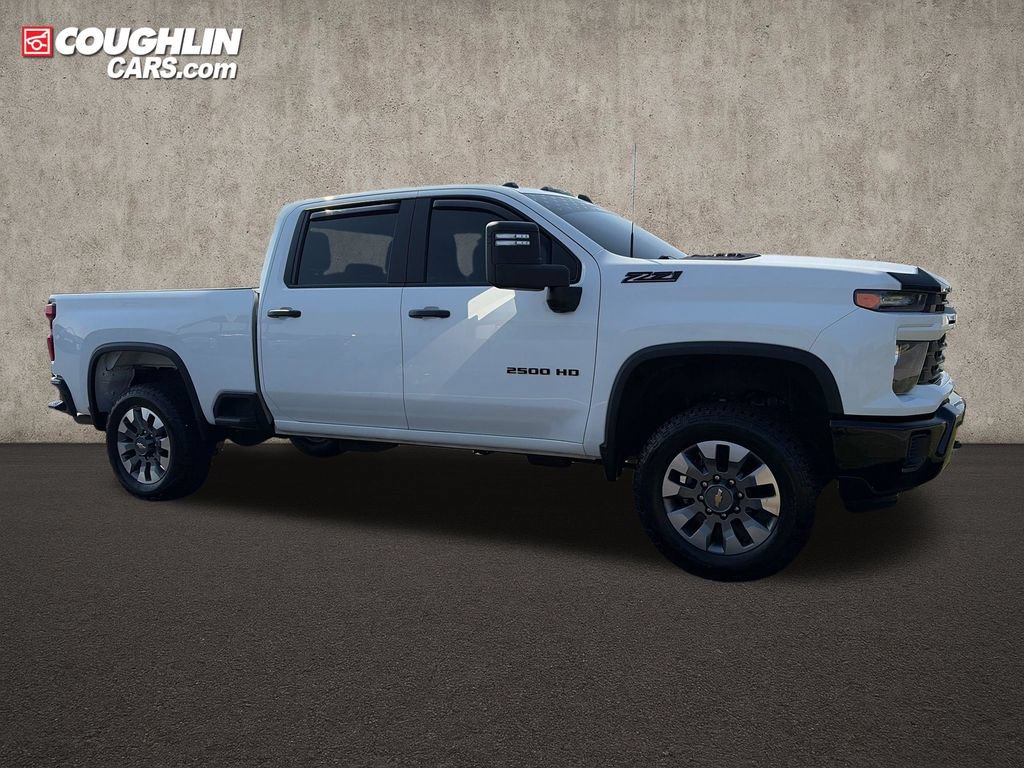 Used 2024 Chevrolet Silverado 2500 Custom w/ Custom Value Package AWD/4WD image 10