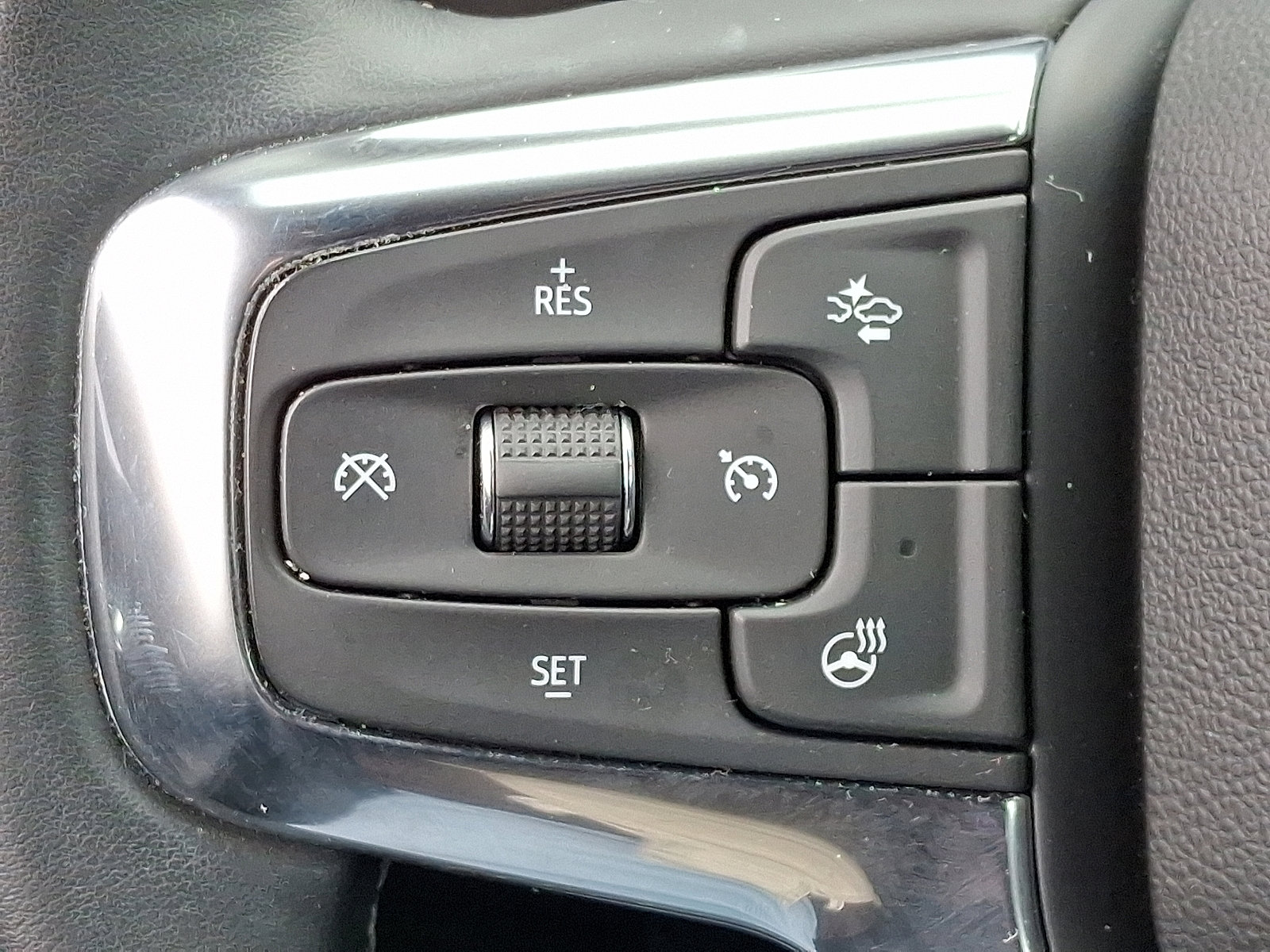 Used 2023 Chevrolet Blazer RS w/ Enhanced Convenience Package image 22