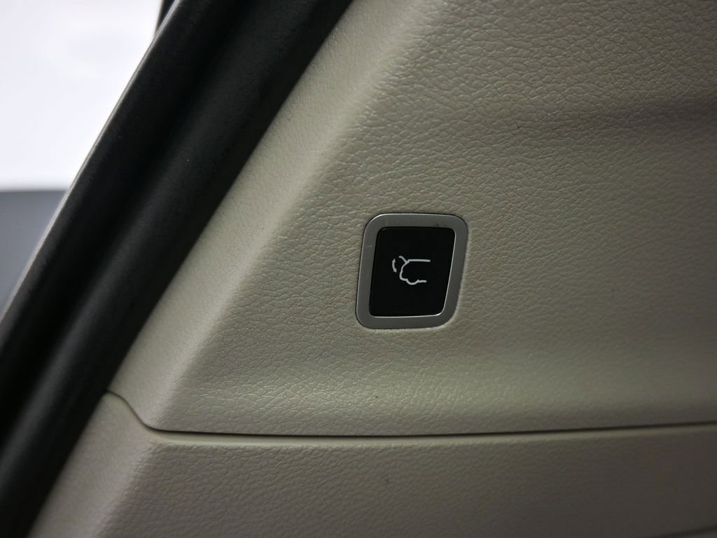 Used 2021 Chrysler Pacifica Touring-L image 67