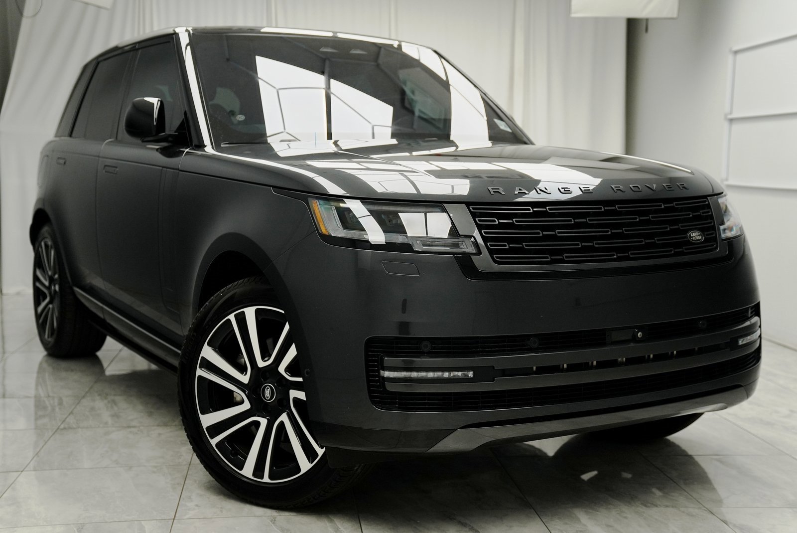 Used 2023 Land Rover Range Rover SE