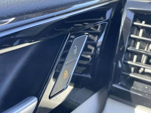 Used 2025 Volkswagen Taos S FWD image 26