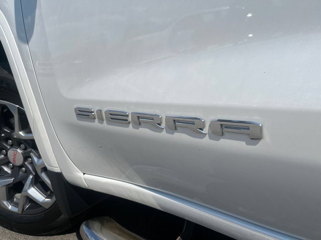 Used 2022 GMC Sierra 1500 SLT AWD/4WD image 32