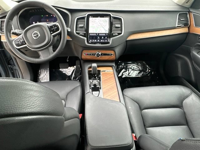 Certified 2023 Volvo XC90 B6 Plus w/ Protection Package Premier AWD/4WD image 17