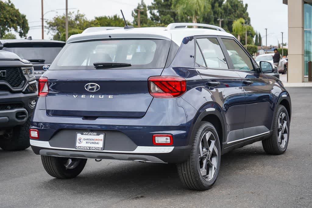 New 2026 Hyundai Venue SEL FWD image 4