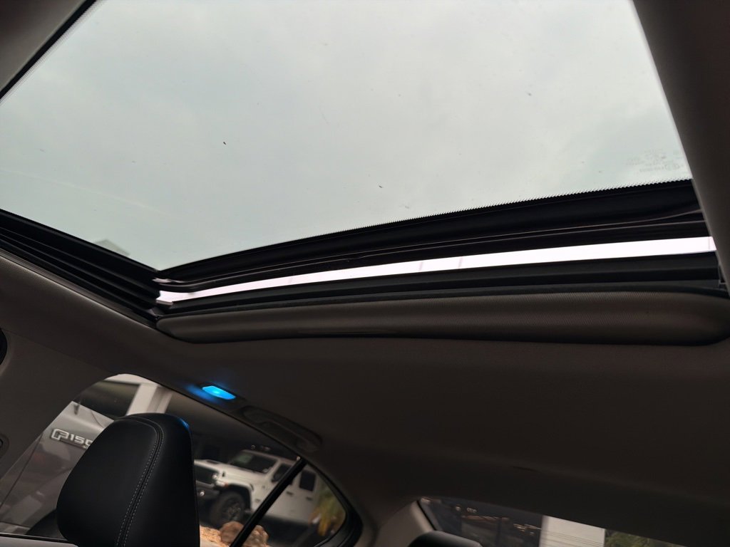 Used 2018 INFINITI Q50 Sport image 10