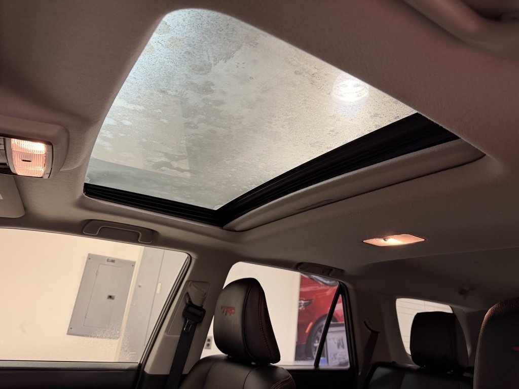 Used 2021 Toyota 4Runner Venture w/ Moonroof Package image 14