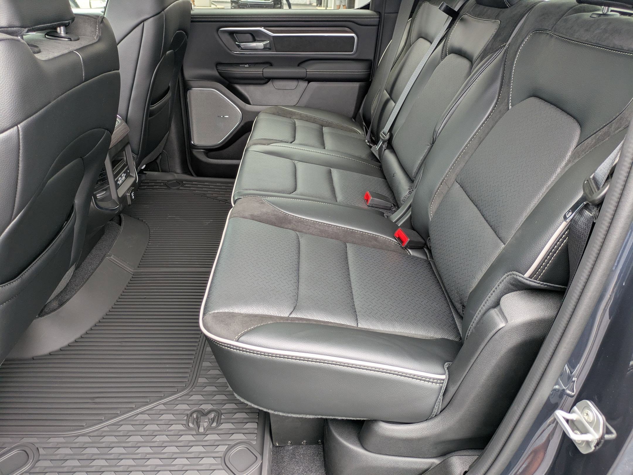 New 2026 RAM 1500 Laramie image 30