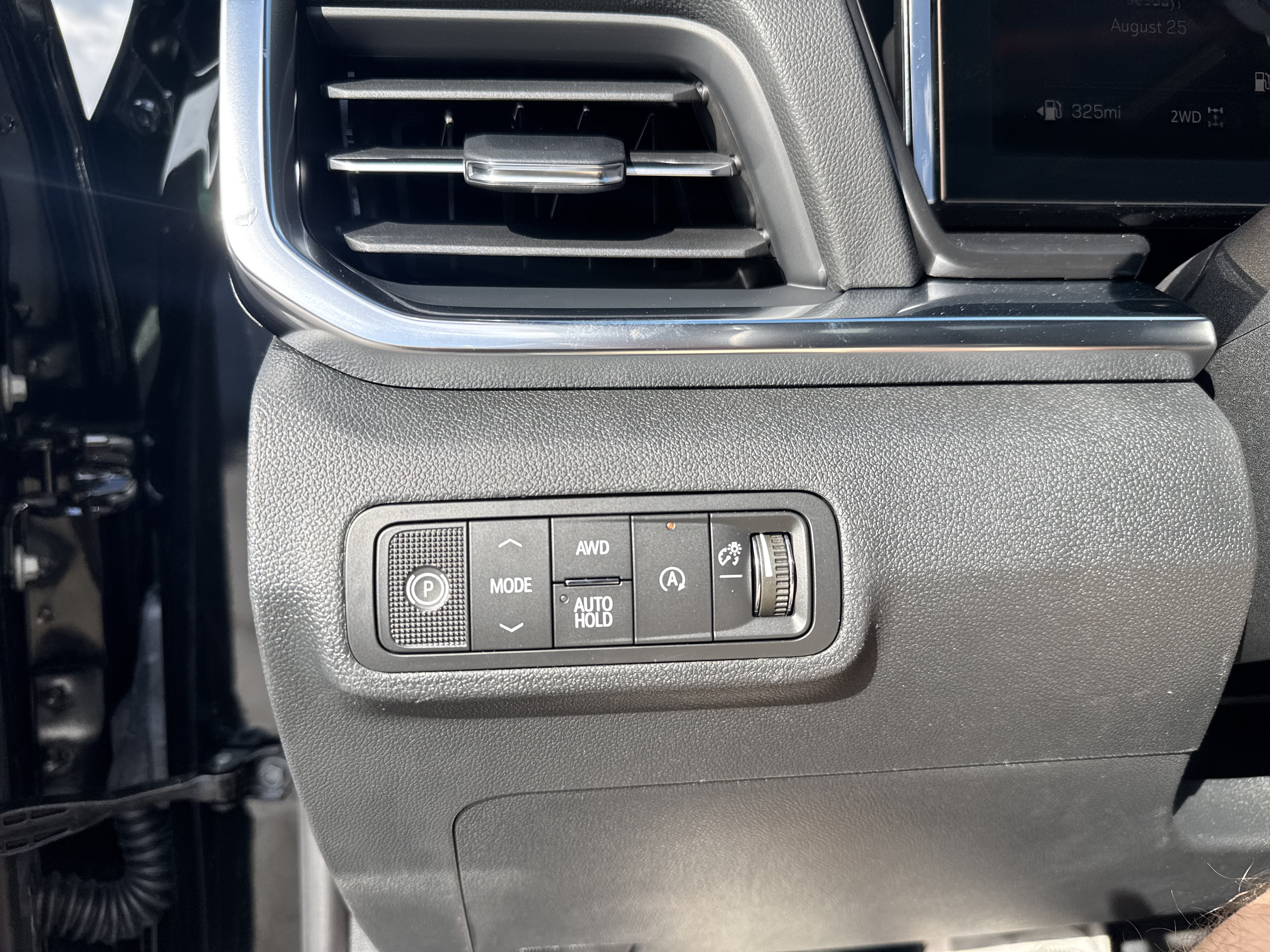 New 2027 GMC Terrain Elevation w/ Elevation Premium Package AWD/4WD image 32