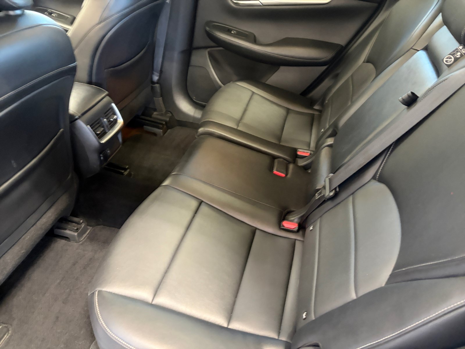 Used 2021 INFINITI QX50 Luxe w/ Appearance Package AWD/4WD image 17