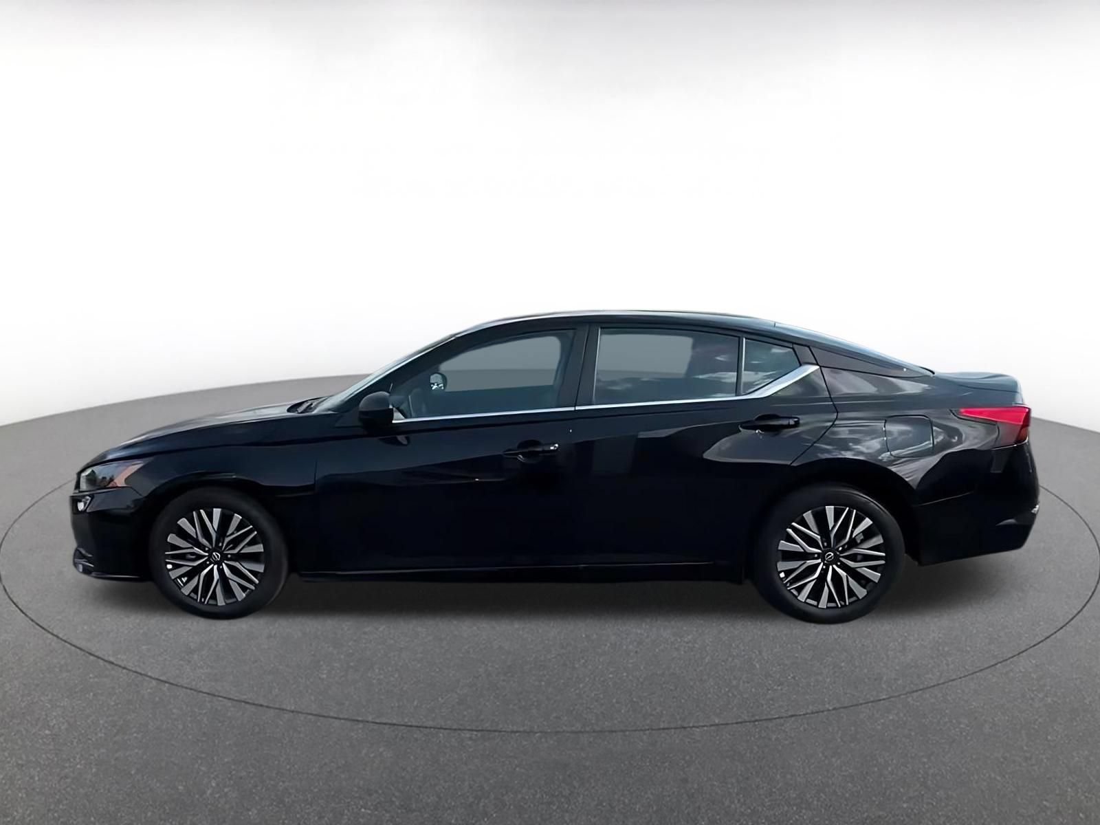 Used 2026 Nissan Altima 2.5 SV FWD image 8