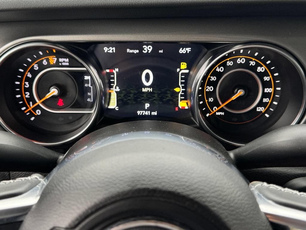Used 2022 Jeep Gladiator Overland w/ Cold Weather Group AWD/4WD image 21