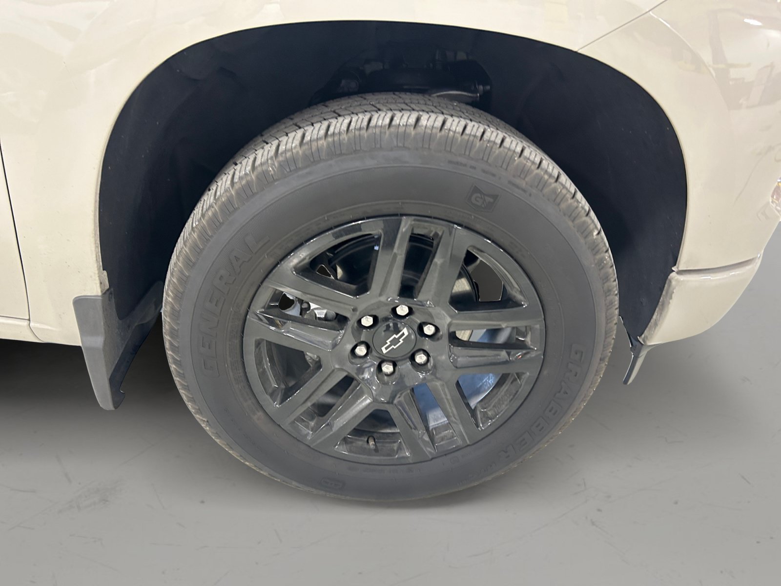 Used 2026 Chevrolet Silverado 1500 Custom RWD image 10