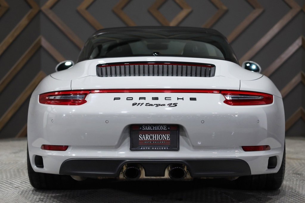Used 2018 Porsche 911 Targa 4S image 17