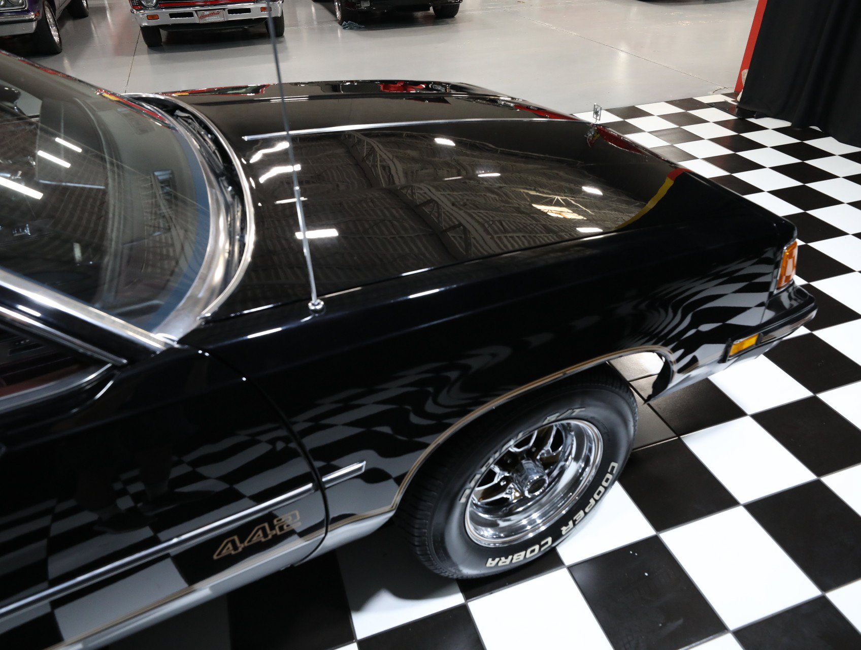Used 1987 Oldsmobile Cutlass Supreme Salon RWD image 17