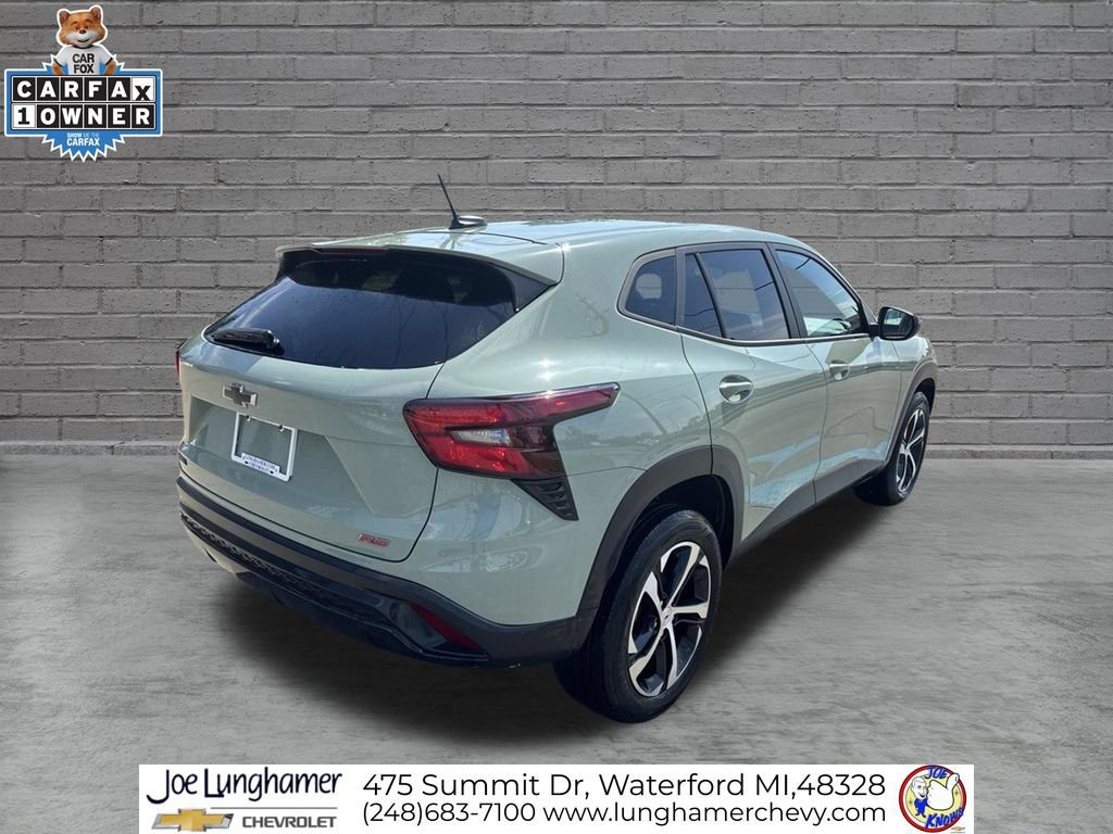 Certified 2024 Chevrolet Trax RS w/ Driver Confidence Package FWD image 3