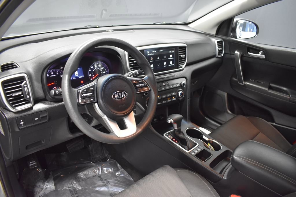 Used 2021 Kia Sportage LX image 4