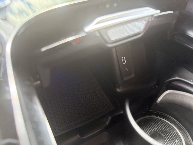 Used 2024 Mercedes-Benz GLC 300 4MATIC image 27