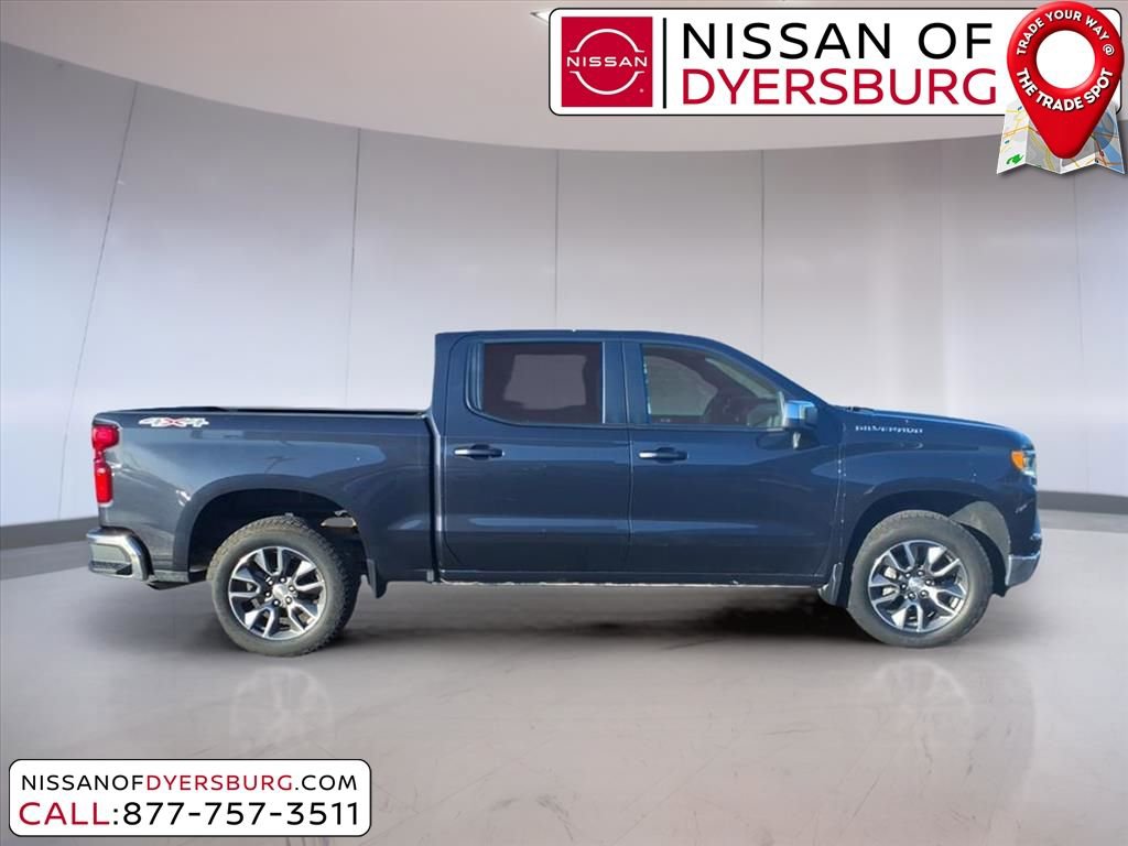 Used 2024 Chevrolet Silverado 1500 LT image 2