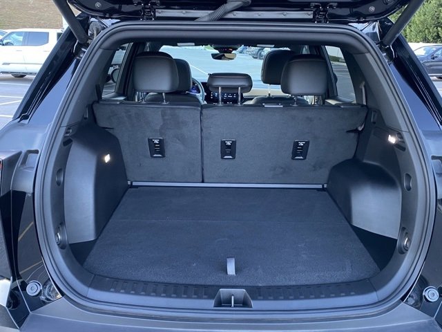 Used 2025 Chevrolet Equinox ACTIV w/ Safety and Technology Package image 9