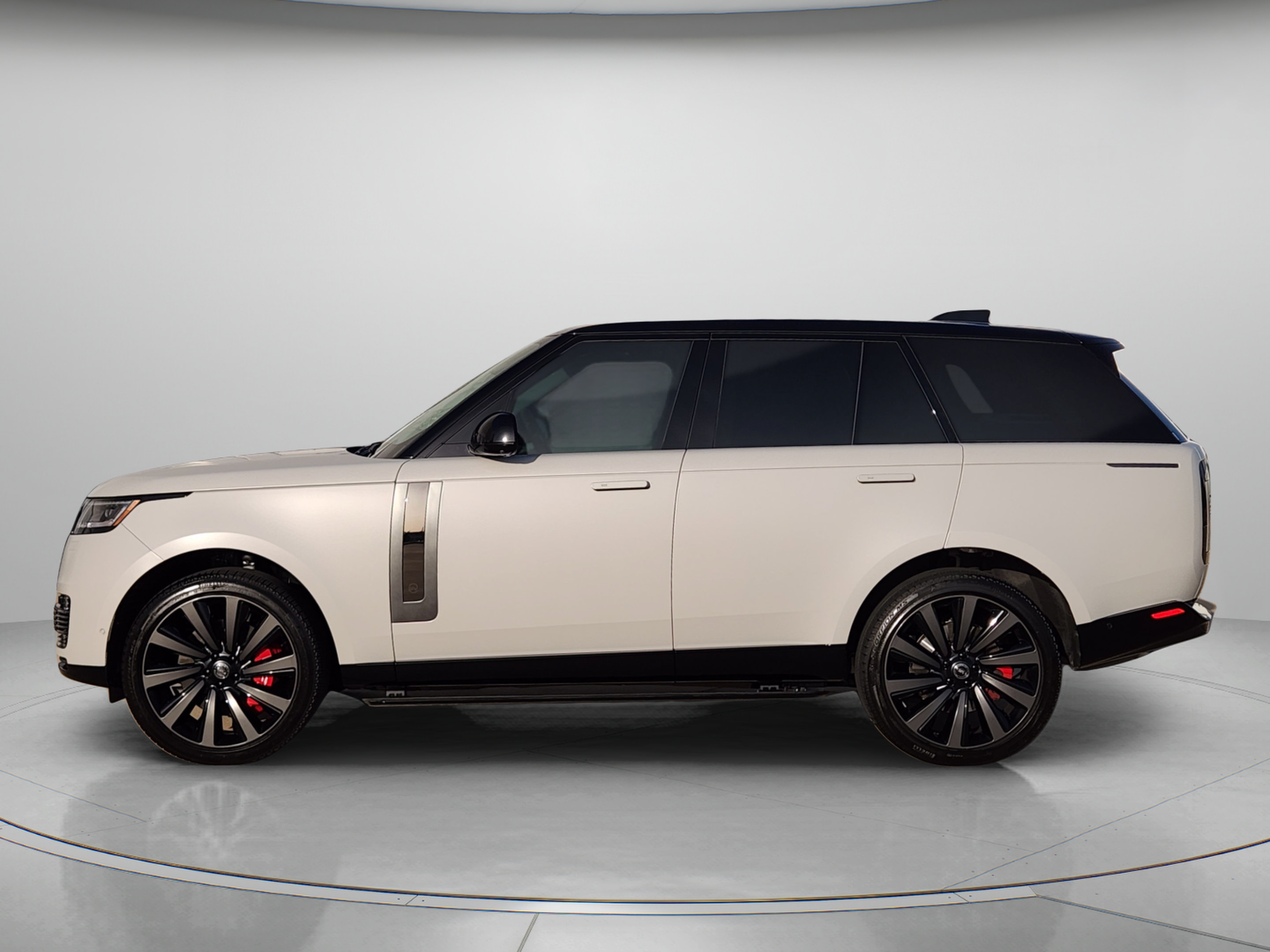 Certified 2025 Land Rover Range Rover SV AWD/4WD video 2