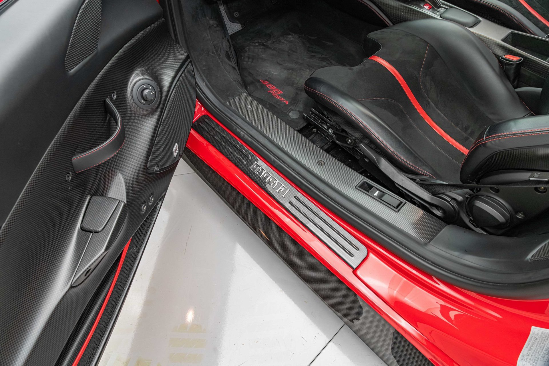 Certified 2020 Ferrari 488 Pista Coupe RWD image 37