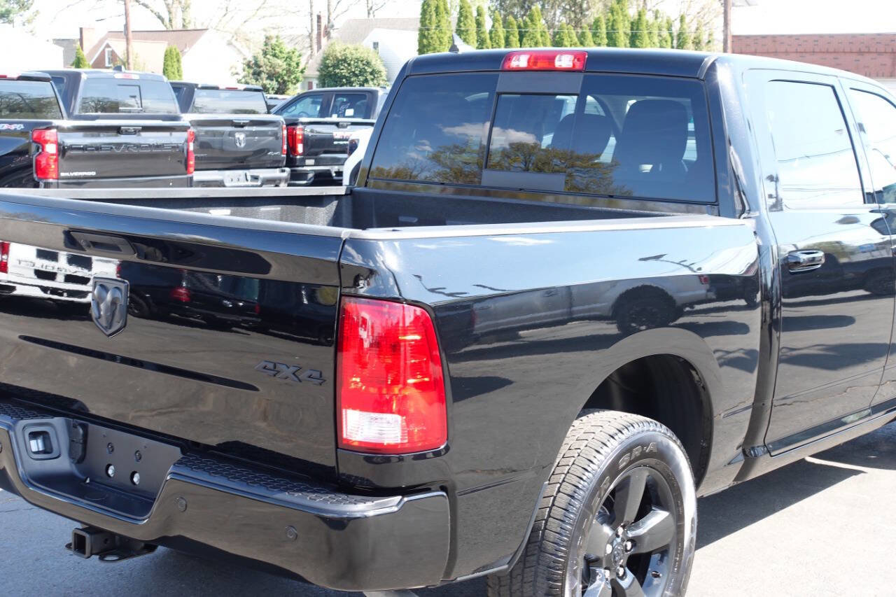 Used 2023 RAM 1500 Classic SLT w/ Electronics Convenience Group image 11