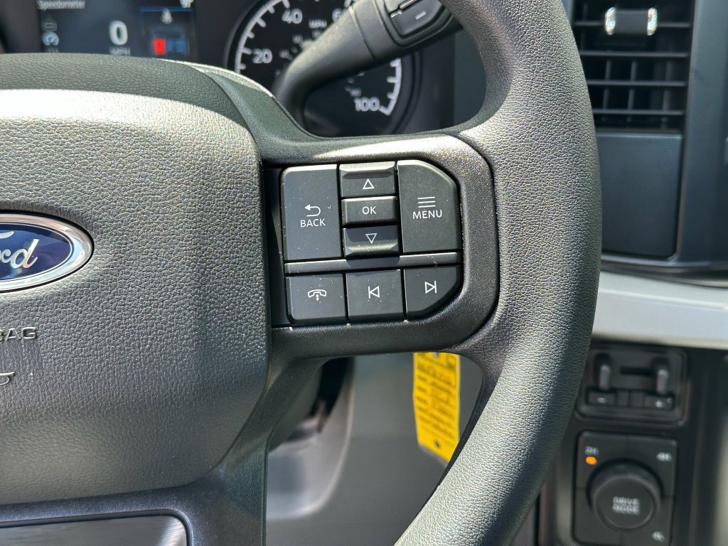New 2026 Ford F550 4x4 Regular Cab Super Duty image 9
