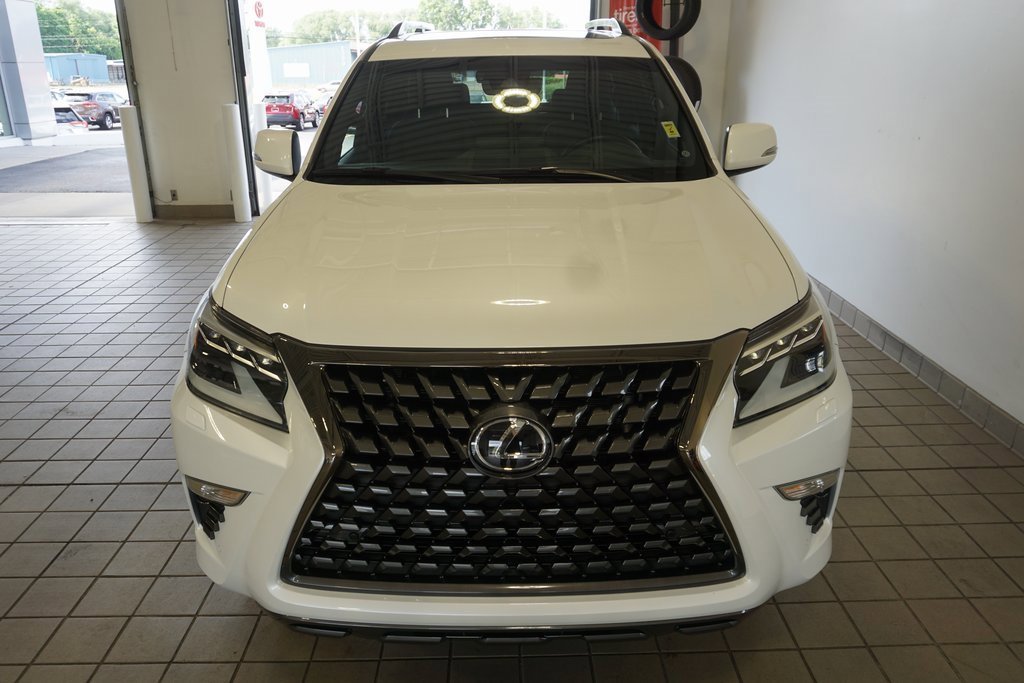 Used 2022 Lexus GX 460 w/ Black Line Special Edition image 17