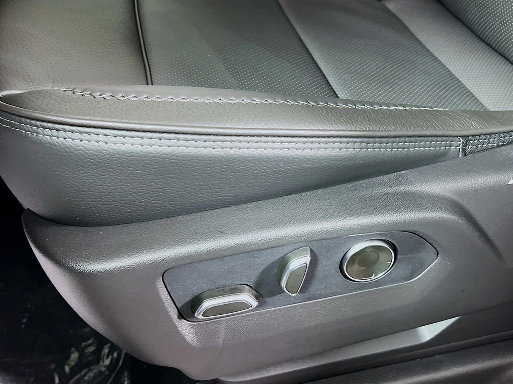 New 2026 GMC Sierra 2500 Denali w/ Denali Reserve Package image 14