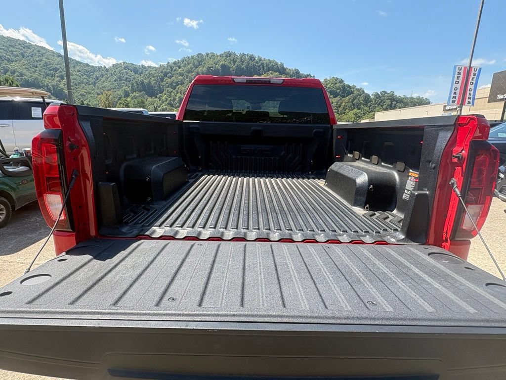 Used 2023 GMC Sierra 1500 Elevation AWD/4WD image 11