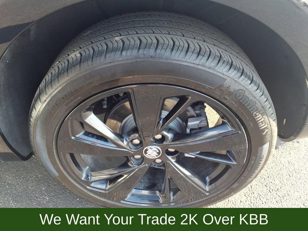 Used 2022 Buick Envision Essence w/ Technology Package II image 25