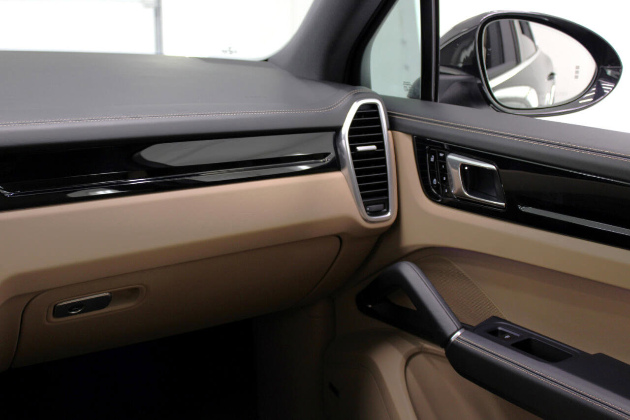 Used 2019 Porsche Cayenne image 59